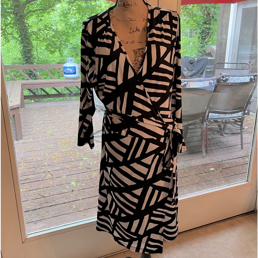 Banana Republic Black & White Jersey Knit Wrap Dress